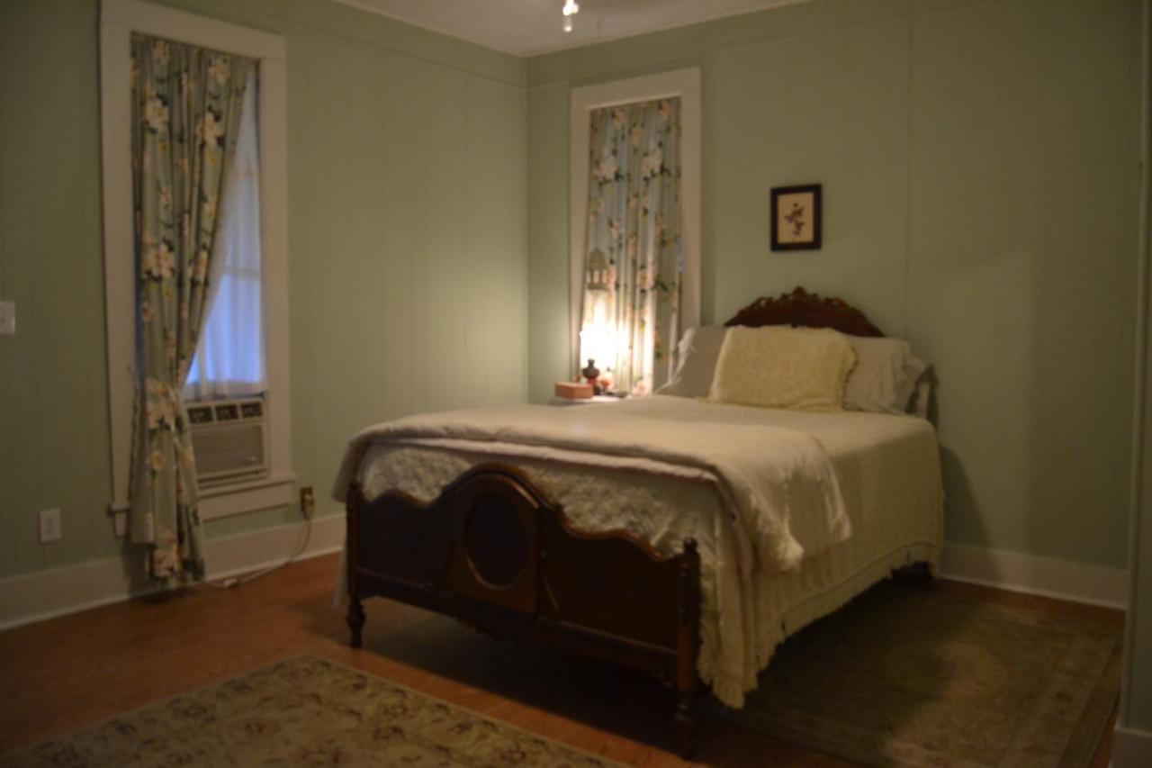 Carleton House Bed And Breakfast Bonham Extérieur photo