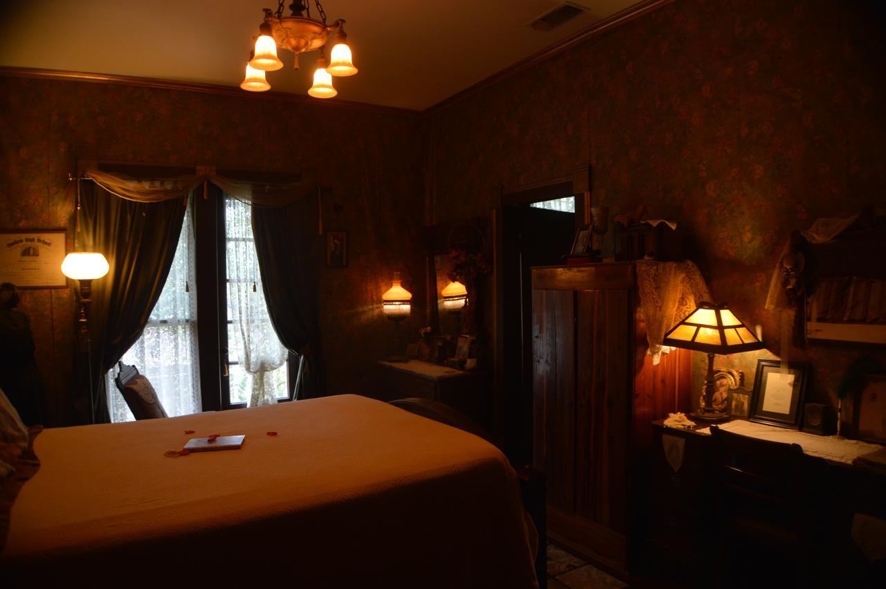 Carleton House Bed And Breakfast Bonham Extérieur photo